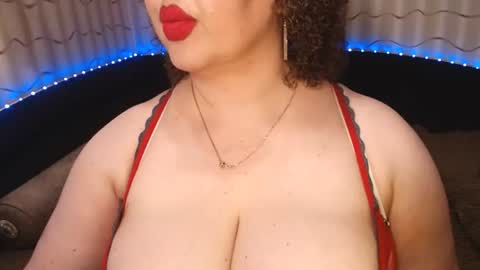 Snapshot of lipsaddiction chatting on 07.19.26 LIpsAddiction online show from 07.19.26