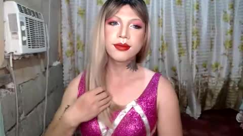 lipshero online show from 09.14.25