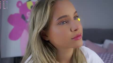 Amelia online show from 12.04.25