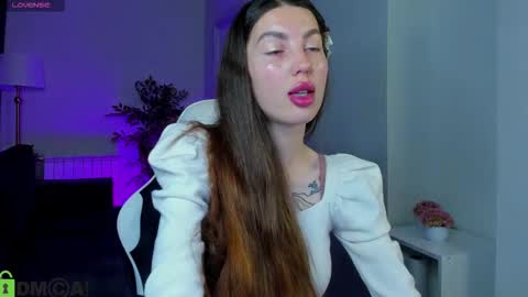 Lira revery online show from 11.18.25