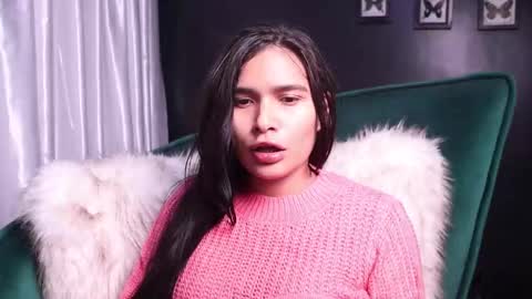 Snapshot of lireesa chatting on 09.16.25 Lire online show from 09.16.25