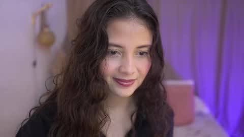 Snapshot of lirio05 chatting on 11.27.25 Lily see u on december 2 online show from 11.27.25