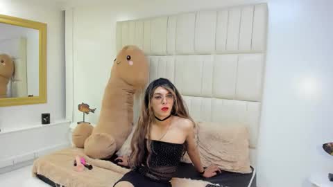 Lis  online show from 12.21.25