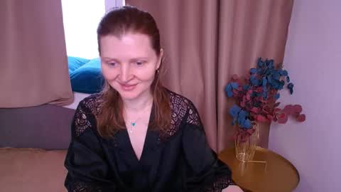 Snapshot of lisa__evans chatting on 04.25.26 Lisa online show from 04.25.26