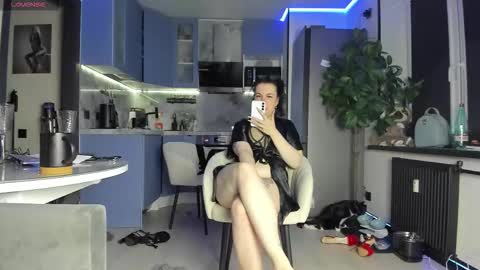 Lisa online show from 10.04.25