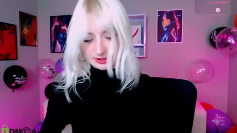 Snapshot of lisa_dark_ chatting on 11.02.25 Lisa online show from 11.02.25