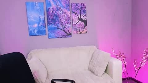 Snapshot of lisa_dark_ chatting on 11.10.25 Lisa online show from 11.10.25