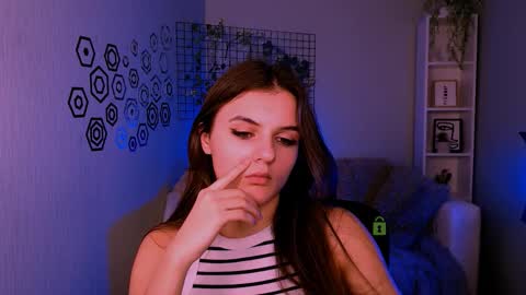 Snapshot of lisa_dark_ chatting on 12.01.25 Lisa online show from 12.01.25