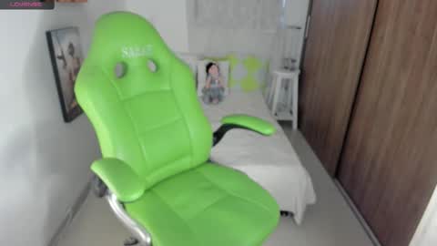 Snapshot of lisa_gerrard_ chatting on 02.15.26 Lisa online show from 02.15.26