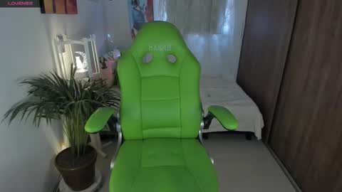 Snapshot of lisa_gerrard_ chatting on 02.28.26 Lisa online show from 02.28.26