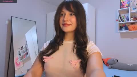 Snapshot of lisa_mzemta chatting on 10.18.25 Lisa online show from 10.18.25