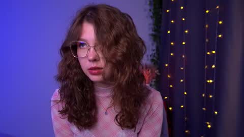  Lisa  online show from 10.03.25