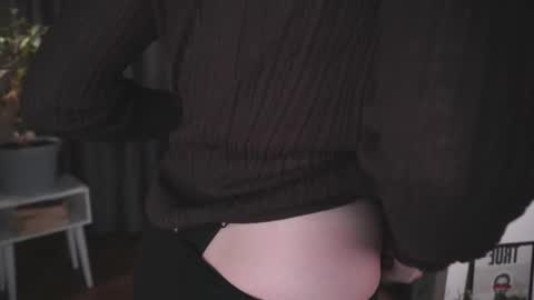 Snapshot of lisa_schiele chatting on 10.24.25 Elisabeth or Lisa online show from 10.24.25