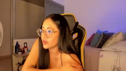 Lisa Thompson online show from 11.15.25