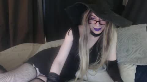 Snapshot of lisa_tyler chatting on 01.26.25 Lisa Tyler online show from 01.26.25