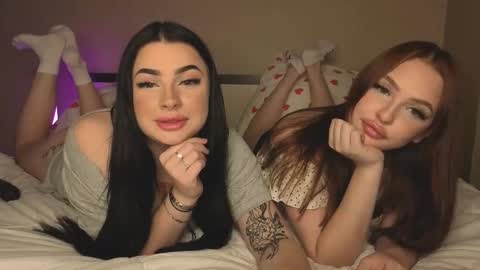 Snapshot of lisaanddenis chatting on 10.18.25 Lisa and Den online show from 10.18.25