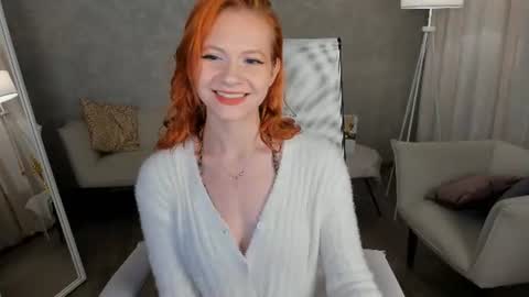 Snapshot of lisaaris chatting on 06.19.26 Lisa Aris online show from 06.19.26