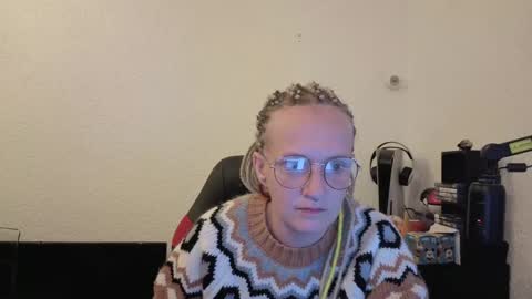 Snapshot of lisaathomass chatting on 04.16.26 Lisa and Thomas online show from 04.16.26