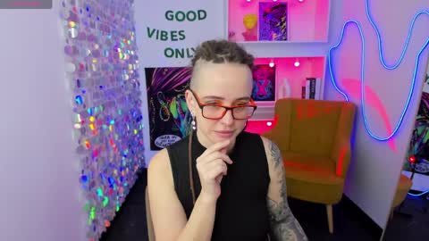 Lisa online show from 04.03.26