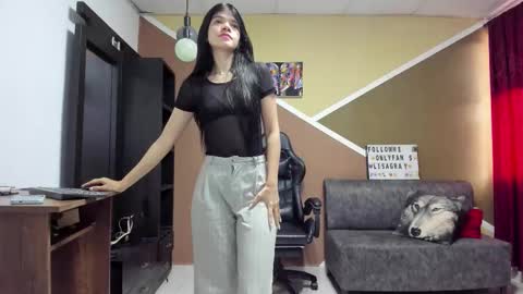 Snapshot of lisagray_1 chatting on 03.27.26 Lisa Gray Independent Model online show from 03.27.26