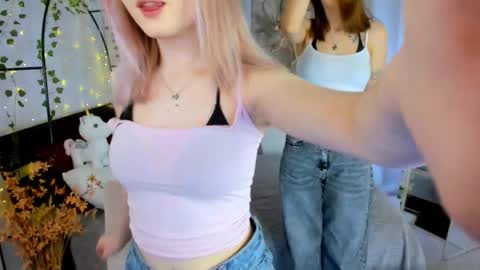 Lisa blonde  Alisa brunette online show from 04.17.26