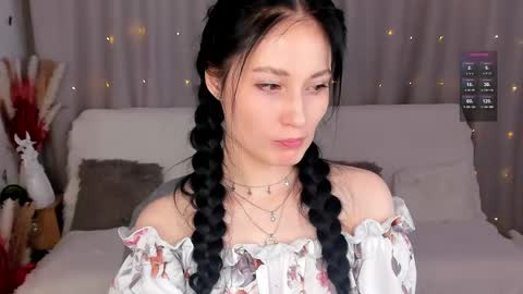 Lisa Moore online show from 02.14.25