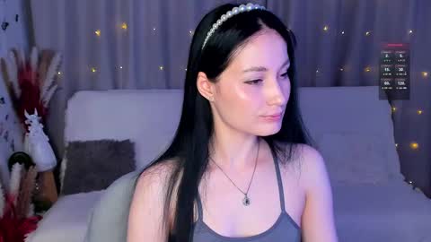 Lisa Moore online show from 02.27.25