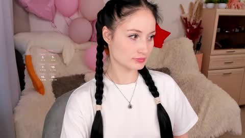 Lisa Moore online show from 02.21.26