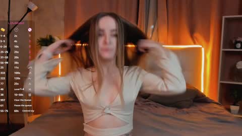 Hello our names are Kate and Alice this is our first day here. online show from 12.30.24