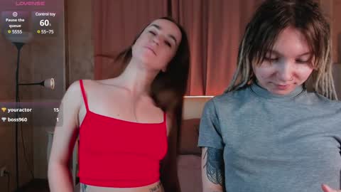 Hello our names are Kate and Alice this is our first day here. online show from 01.11.25