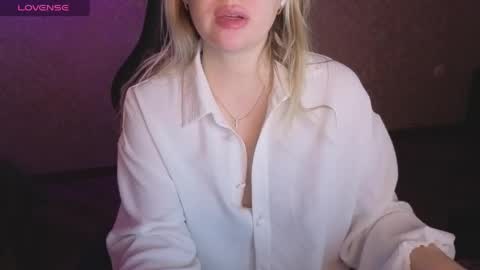 Snapshot of lisenok26 chatting on 05.12.26 Anna online show from 05.12.26