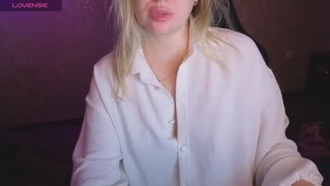 Snapshot of lisenok26 chatting on 06.14.26 Anna online show from 06.14.26