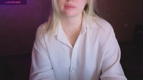 Snapshot of lisenok26 chatting on 06.24.26 Anna online show from 06.24.26