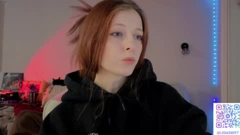 Snapshot of lisiasweet chatting on 04.11.26 Lika online show from 04.11.26