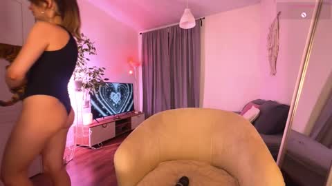 Lisa  online show from 02.24.26