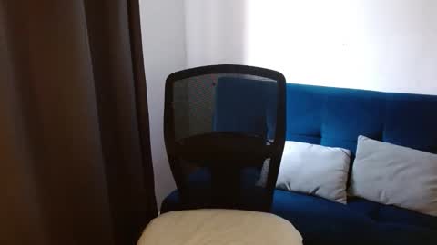 Snapshot of liss_petty chatting on 11.10.25 Liss online show from 11.10.25