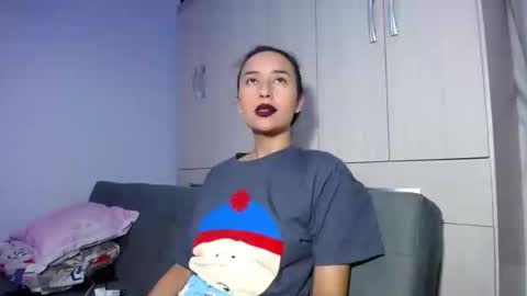 Lisa online show from 02.23.25