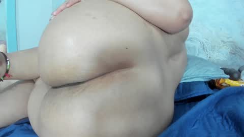 Snapshot of lissa_harris_ chatting on 12.31.24 Lisa online show from 12.31.24