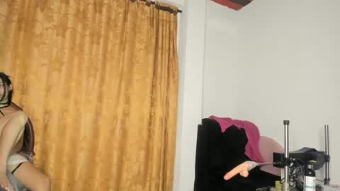 lissa_petitee online show from 03.03.25