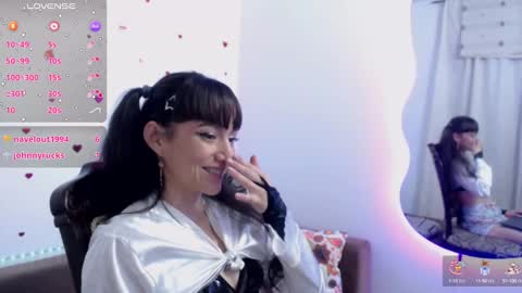 Sara Lucia online show from 02.22.25