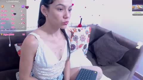 Sara Lucia online show from 02.25.25