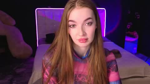 Snapshot of lissacain chatting on 11.18.25 Lissa online show from 11.18.25