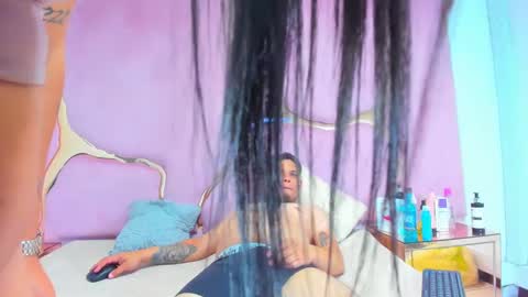 Snapshot of lissandjohnson chatting on 01.14.25 LISSA JHONS online show from 01.14.25