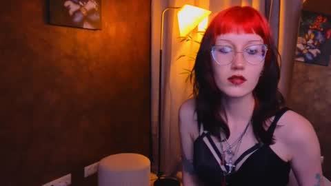 Snapshot of lissaros chatting on 02.05.25 lissaros online show from 02.05.25