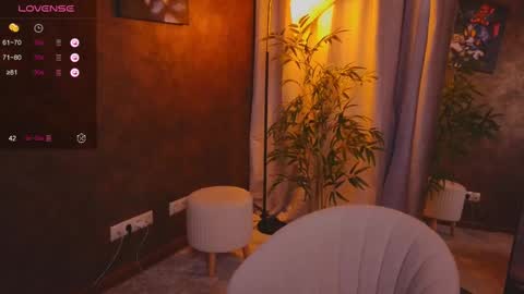 Snapshot of lissaros chatting on 02.06.25 lissaros online show from 02.06.25