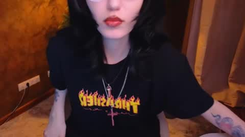 Snapshot of lissaros chatting on 02.13.25 lissaros online show from 02.13.25