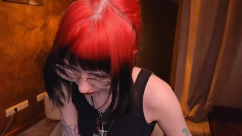 Snapshot of lissaros chatting on 02.17.25 lissaros online show from 02.17.25