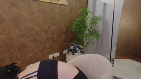 Snapshot of lissaros chatting on 03.10.25 lissaros online show from 03.10.25