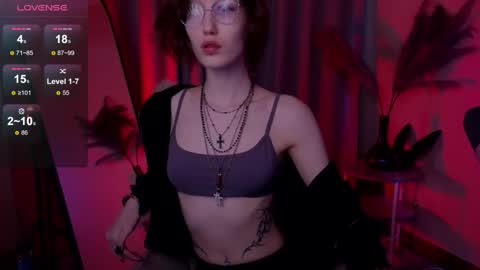 Snapshot of lissaros chatting on 09.18.25 lissaros online show from 09.18.25