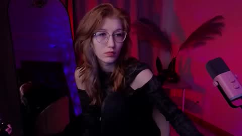 Snapshot of lissaros chatting on 10.01.25 lissaros online show from 10.01.25